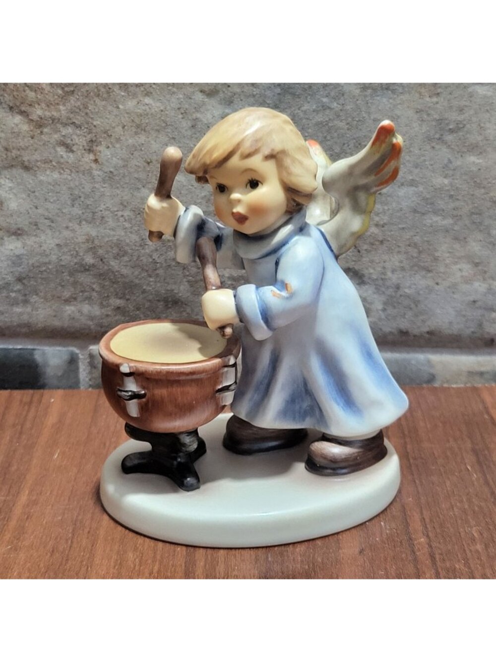 Goebel Hummel Divine Drummer Angel Figurine 2096M TMK8 First Issue 2001 Germany